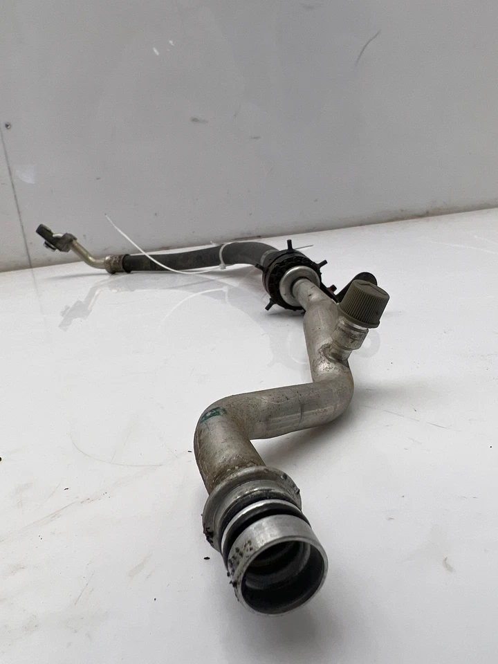 Manguera de succión de CA original OEM 8870420500 2000-2005 Toyota Celica Foto 2 de 4