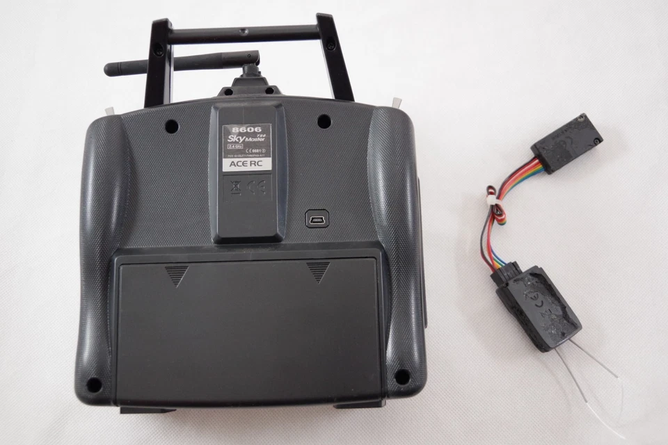 Thunder Tiger ACE SkyMaster TS6 2.4GHZ 6CH Transmitter with Reciever - Image 2 of 4