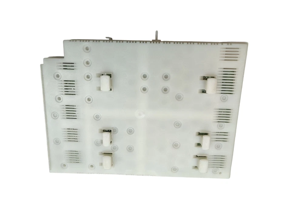 Scatola fusibili centralina BSI centrale elettrica Volvo V60 I 31412970AA - Immagine 2 di 3