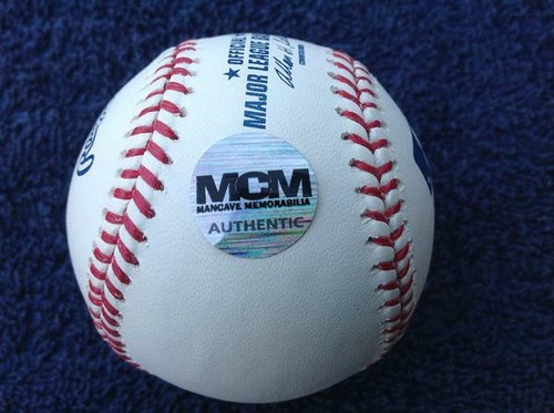 RYAN VOGELSONG AUTOGRAPHED OFFICIAL MAJOR LEAGUE BASEBALL - SAN FRANCISCO GIANTS - Picture 3 of 4