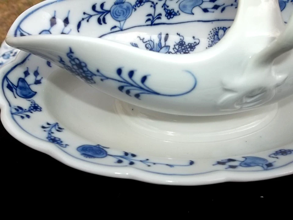 CARL TEICHER GRAVY BOAT CON PLACA BASE ESTILO CEBOLLA AZUL MEISSEN Foto 4 de 4