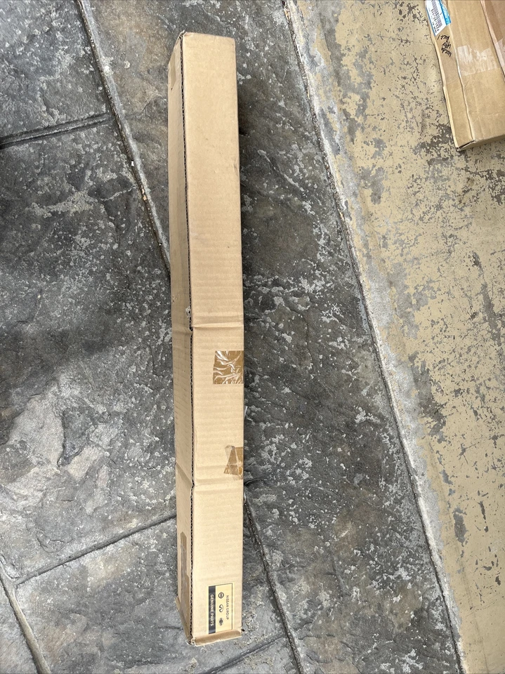 Infiniti Q60 2014-2015 - 76837-KK00B acabado - pilar delantero derecho blanco Foto 4 de 4