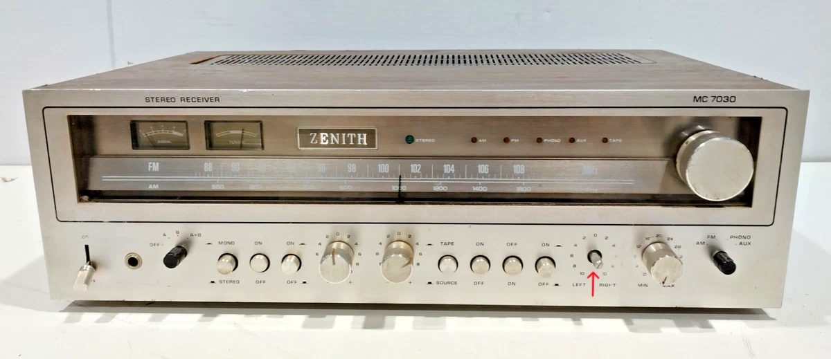Récepteur Zenith Digilite Solid State F445W - AM/FM/AUX/TAPE/PHONO - Occasion