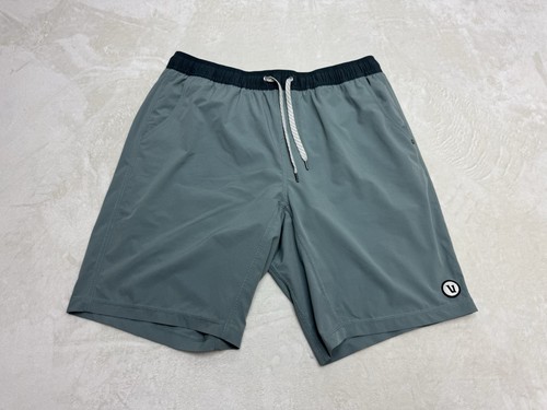 Vuori Shorts Mens Extra Large Green Stretch Banks 9 Inseam Brief Liner