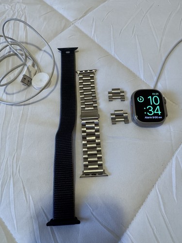 Apple Watch Ultra 49mm Titanium And Ceramic Sapphire LTE