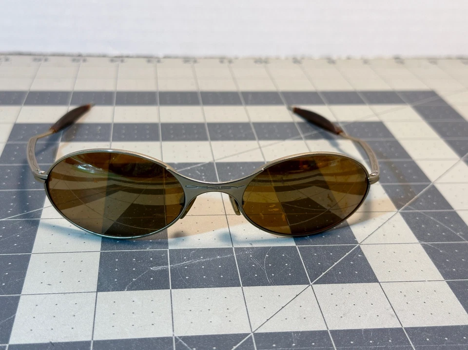 Gafas de sol Oakley E-Wire (Gen 1) años 90 marco plateado con lente marrón DE COLECCIÓN - LEER Foto 4 de 4