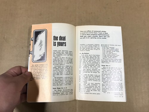 Vintage Motor Service Booklet - February 1969 - Foto 3 di 5