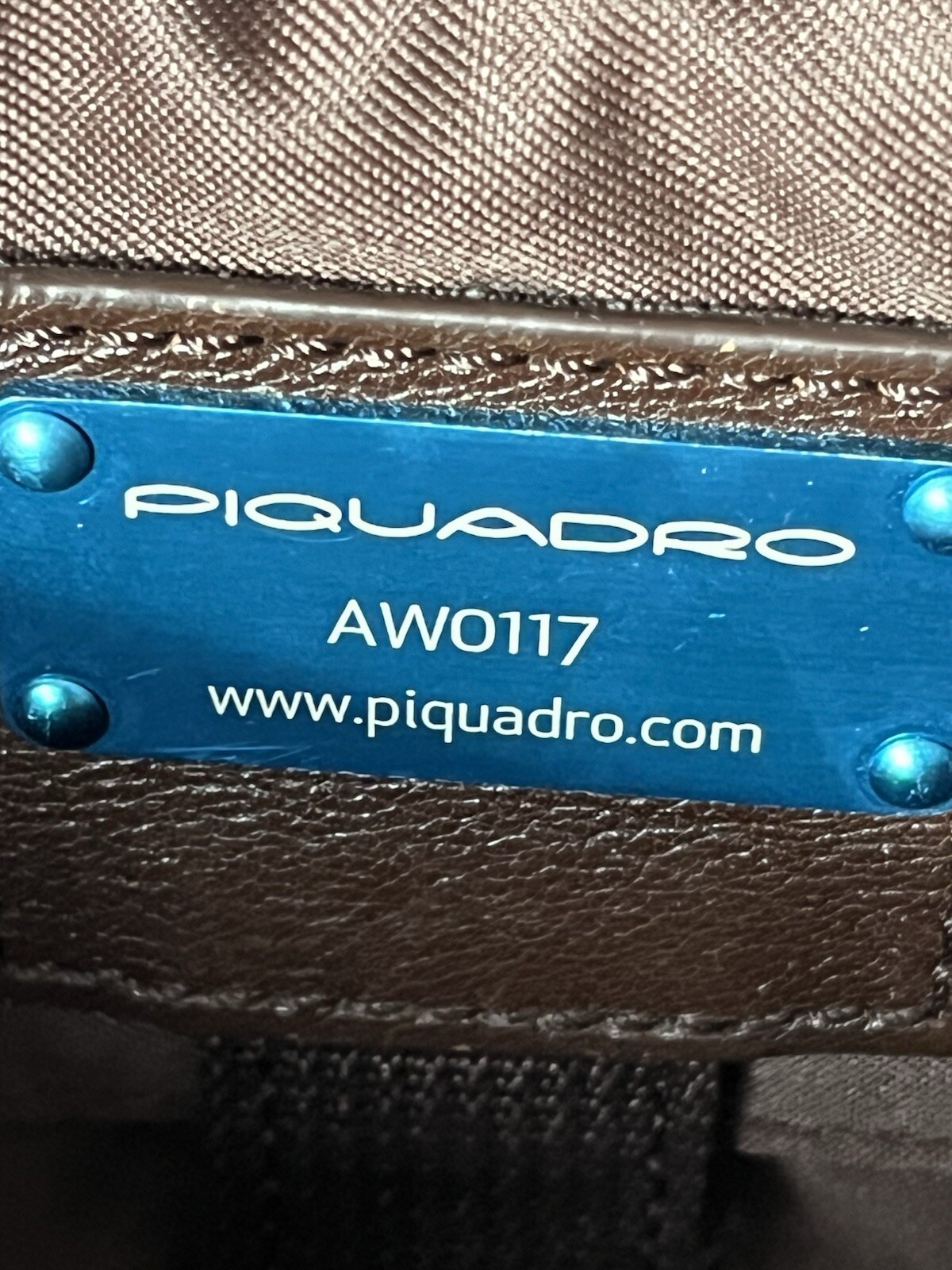 Foto 8 di 14