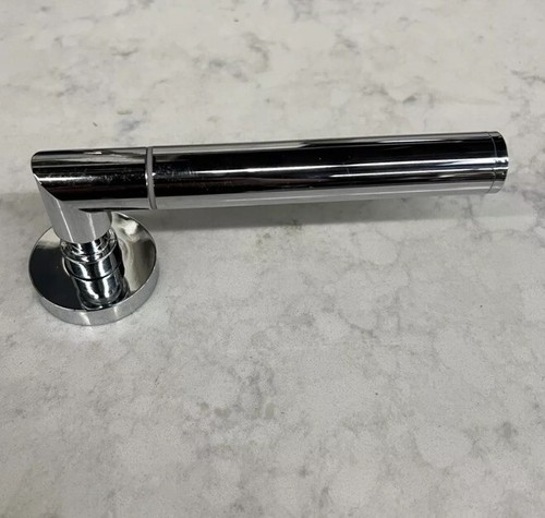 DORNBRACHT (1) Meta TOWEL BAR 24" Polished Chrome + (1) Toilet paper Holders - Picture 6 of 8