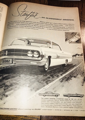 CAR and DRIVER MAGAZINE Dec. 1961 Sports Car Illustrated Jaguar vs. 62 Corvette - Picture 11 of 12
