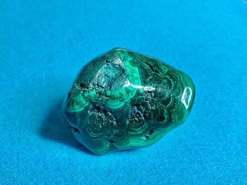 Small Lump of Polished Malachite Rock - Picture 7 of 20