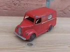 DINKY TOYS NO.31A / 450 TROJAN VAN 'ESSO' (Original)