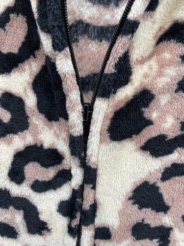 Mono COCO Lounge pijama de una pieza grande con capucha para dormir guepardo - Imagen 8 de 10