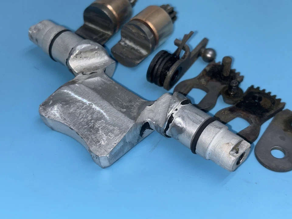 Juego de válvulas de refuerzo de válvula de potencia OEM Husqvarna WR250 2006 02-13 Foto 2 de 4