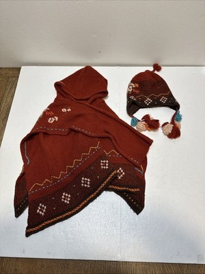 KENZO Kid s Knitted Hooded Cape and Hat Red Size 3A