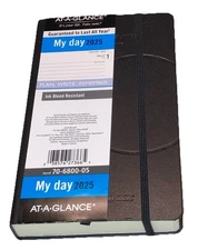 AT-A-GLANCE 2025 My day Calendar 70-6800-05 hard cover 8.5" x 5" x 1" new