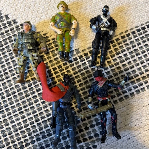 Vintage & Modern G.I. Joe & Military Action Figure Lot (5) Snake Eyes, Destro