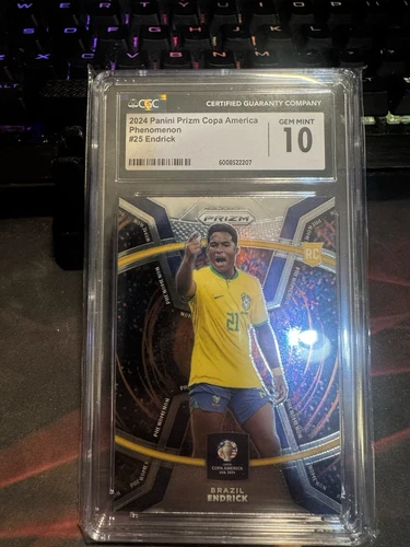 2024 PANINI PRIZM COPA AMERICA PHENOMENON #25 ENDRICK ROOKIE RC CGC 10 