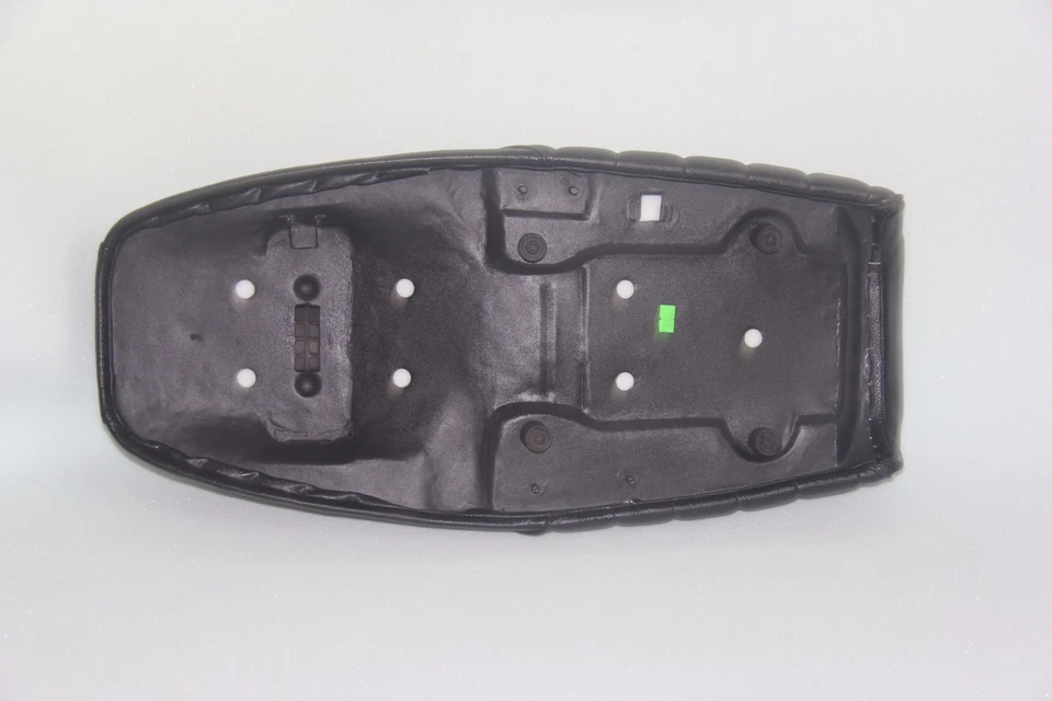 1972-1974 Honda CB350F F F1 F2 cafe racer motorcycle seat saddle CODE: S1006 - Image 4 of 4