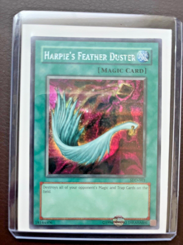 YuGiOh! TCG Harpie's Feather Duster SDD003 Worldwide Edition