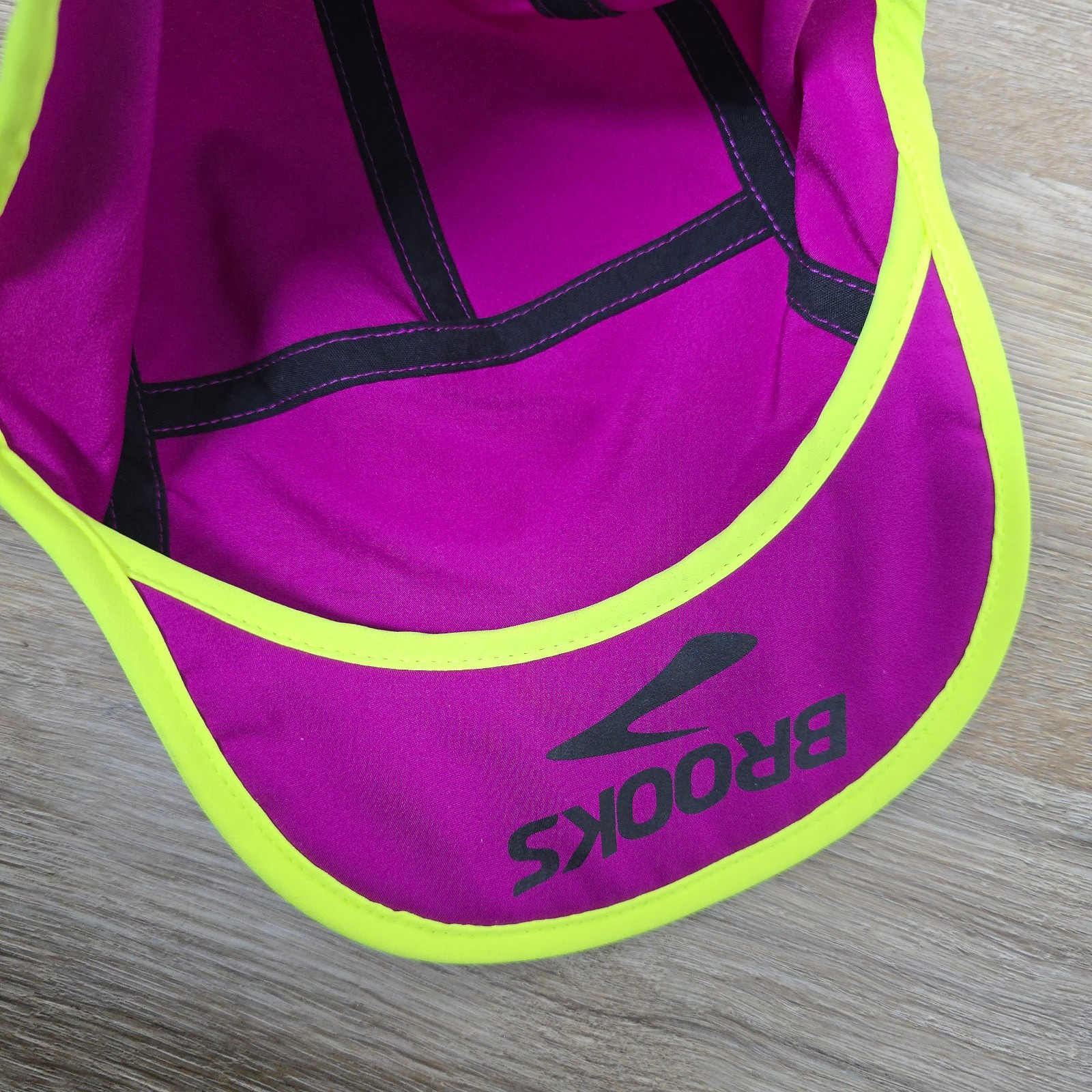 Brooks Lightweight Packable Hat 2.0 Adjustable Ru… - image 7