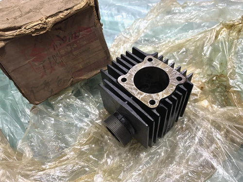 RH CYLINDER
