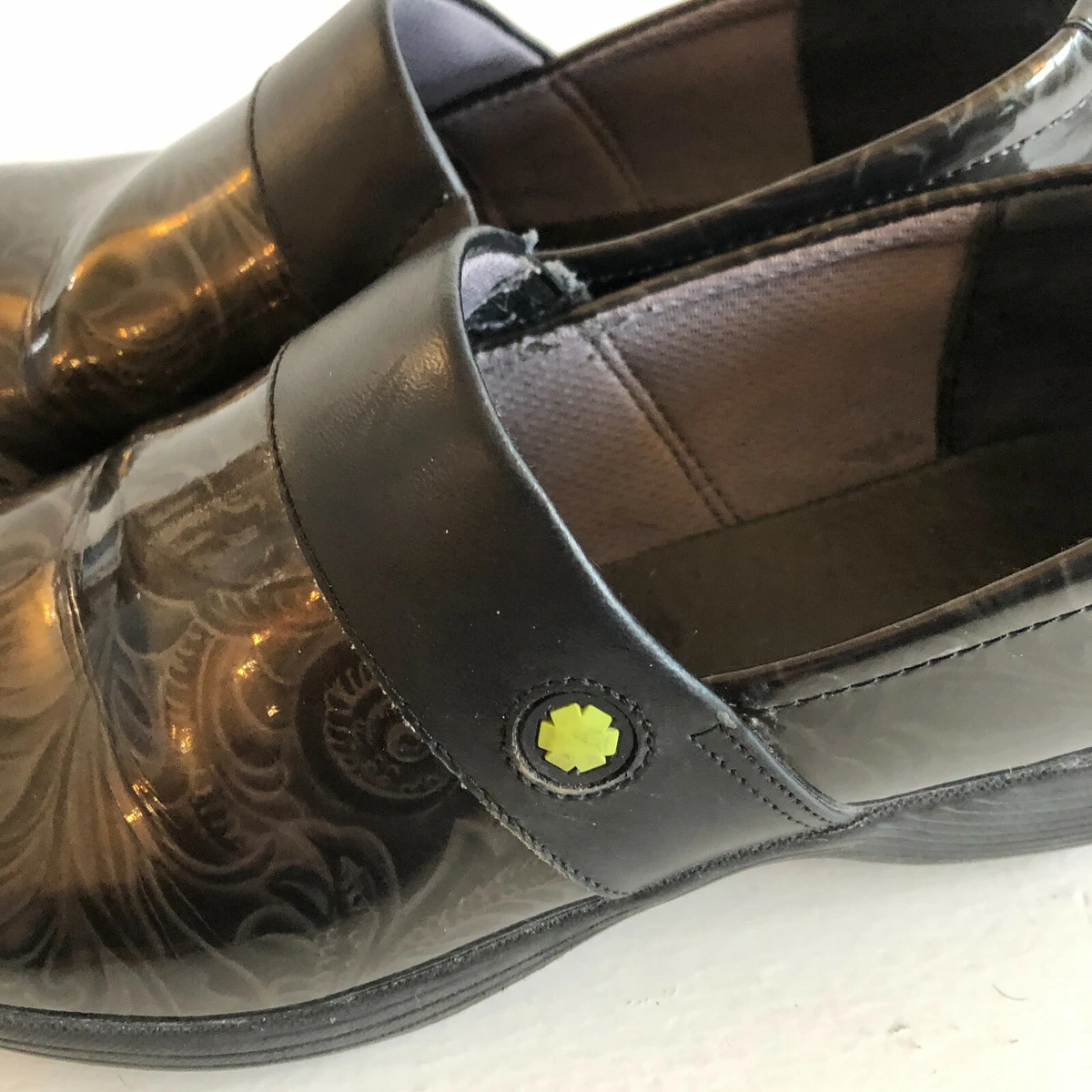 Dansko work hotsell wonders camellia