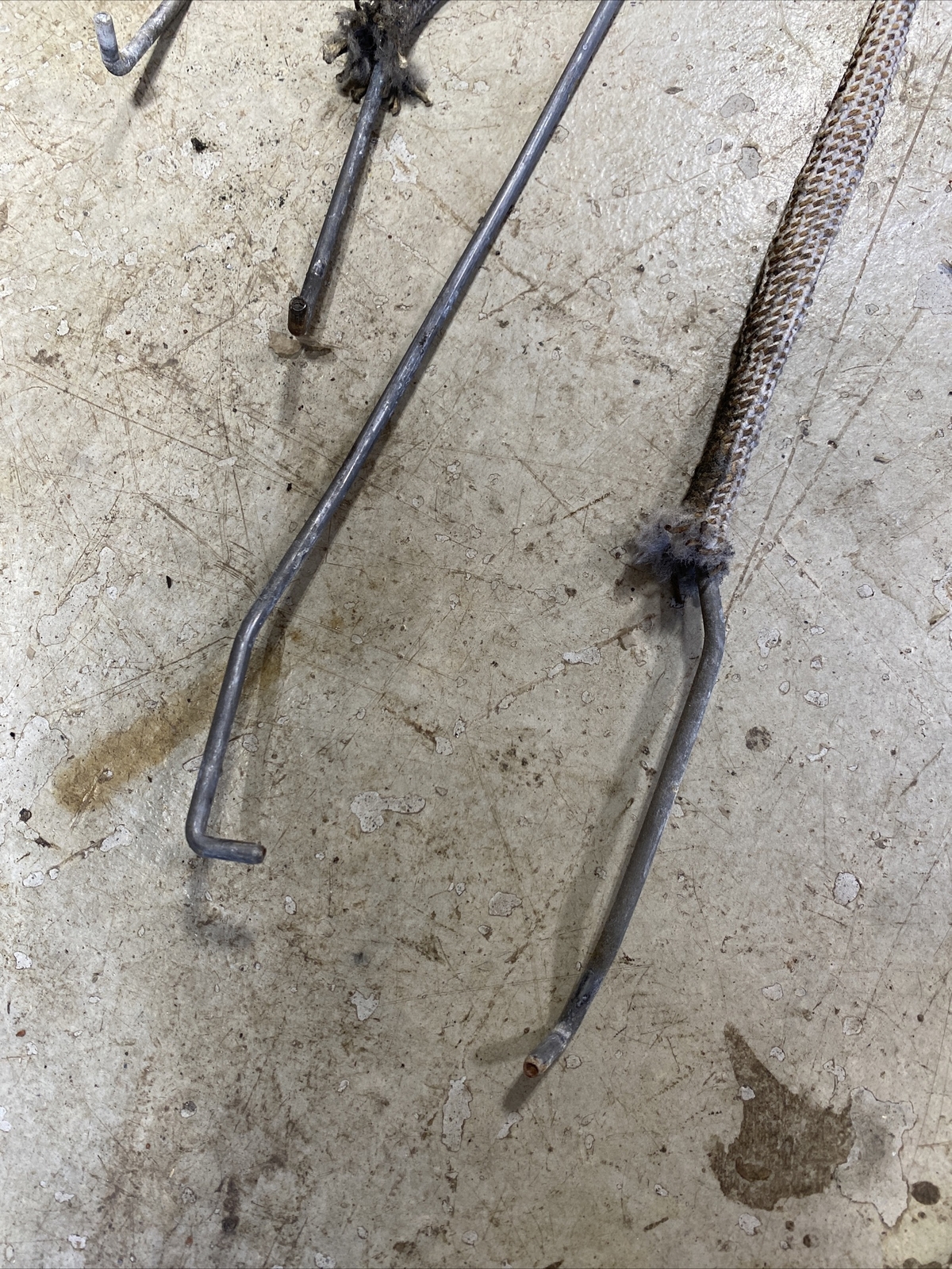 Jeep Cherokee XJ 8496 4 Door Driver Front Door Lock/Latch Rods (BLK90