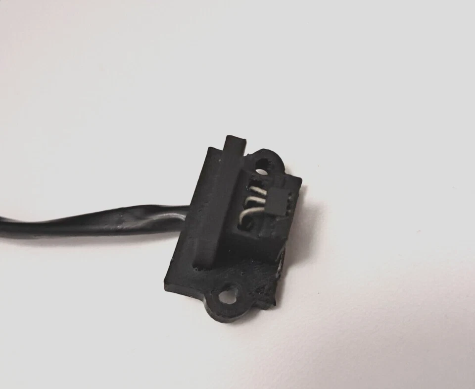 VW Golf MK2 Instument Cluster Speed Sensor For Cruise Control - Image 2 of 4