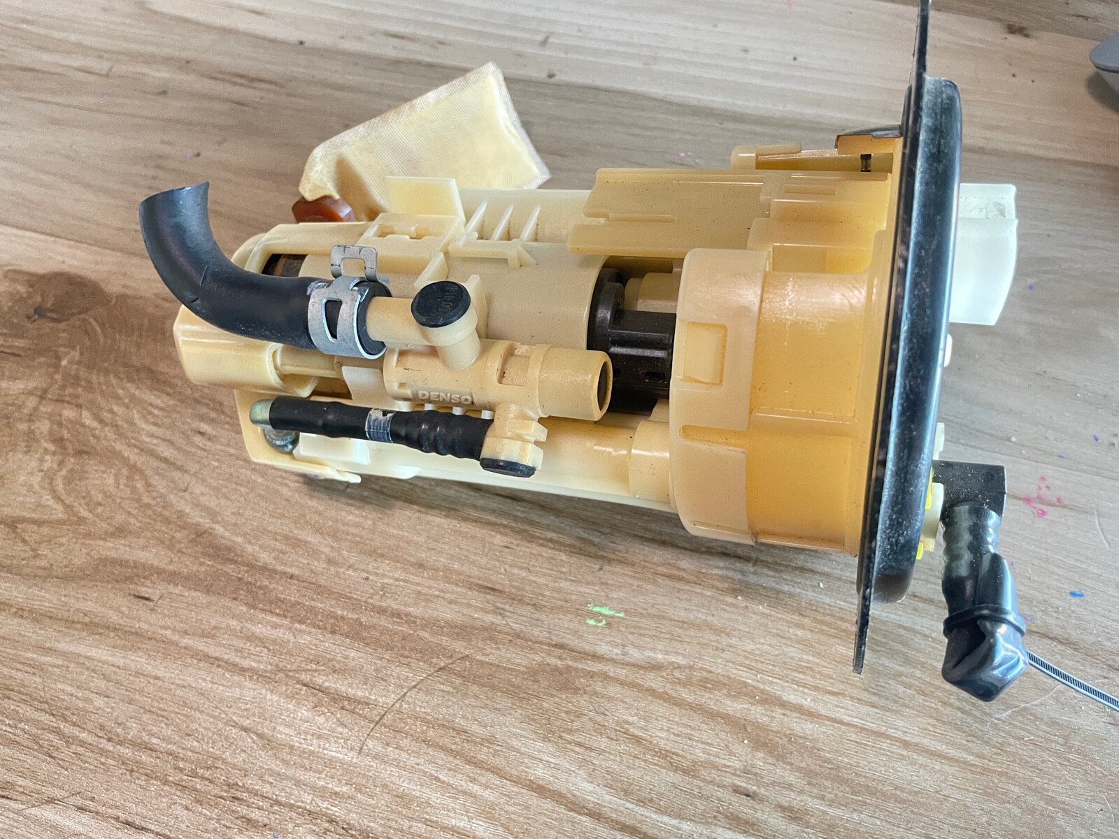 lexus gs300 gs350 gs400 fuel pump assembly without sending unit oem d68 eBay