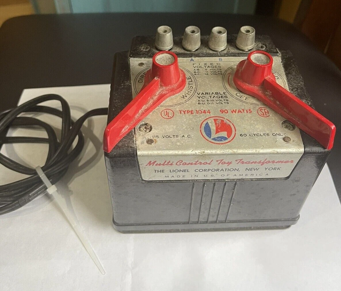 Lionel 1044 transformer hotsell