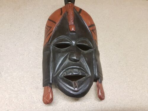 AFRICAN WOODEN MASK - 23cm - Picture 1 of 4