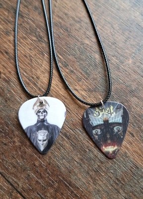 Ghost Plektrum Halskette Gitarre Set Patch Kutte Bass Guitar Pick  Metallica