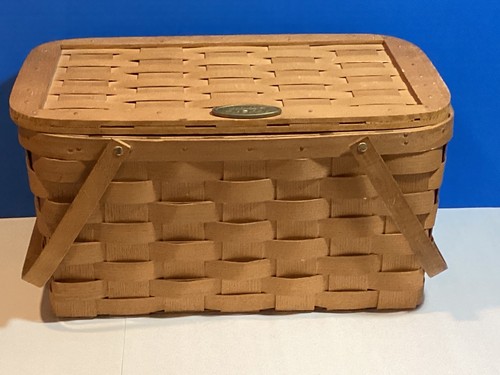 NICE Vintage Land Rover Woven Picnic Basket See Photos