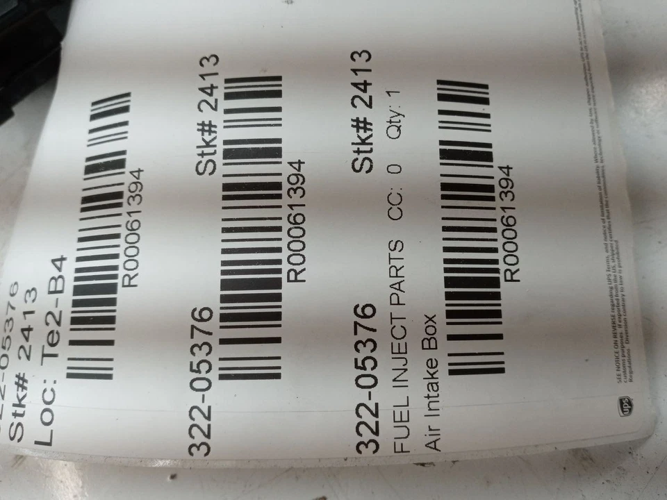 2003 2004 2005 年 2006 年林肯 LS 进气盒气箱带 MAF V8 3.9L 组装 O — 第 4/4 张图片