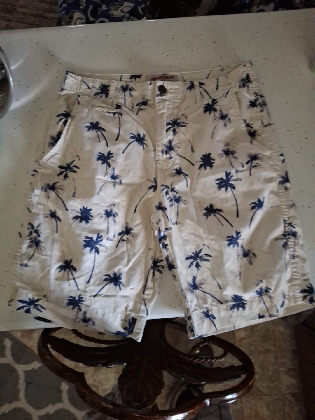 Picture 1 of 1