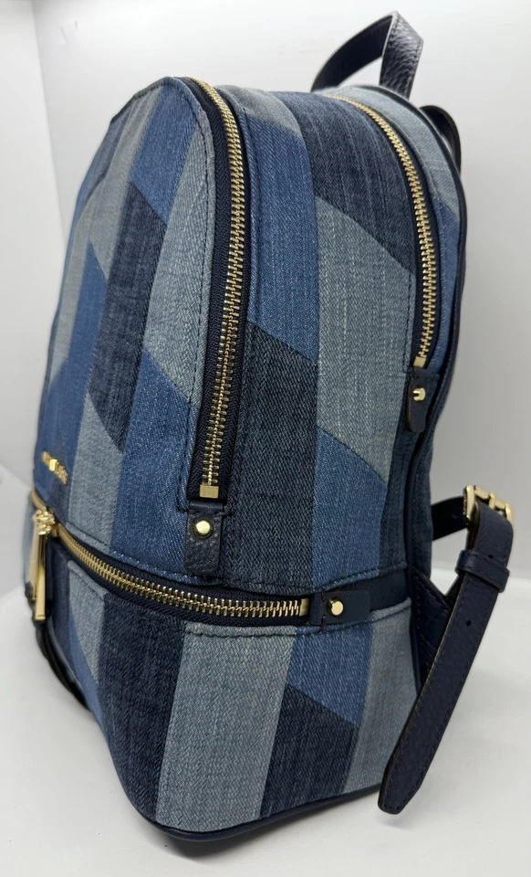 NUEVO CON ETIQUETAS BOLSO MOCHILA MICHAEL KORS RHEA MULTI AZUL DENIM PATCHWORK CON BOLSA PARA EL POLVO - ¡RARO! Foto 3 de 4