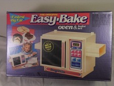 KENNER EASY BAKE OVEN 1991 COMPLETE SET DOESN'T INCLUDE CAKE MIX