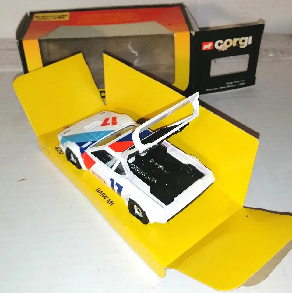 BMW M1 25R COD.420 CORGI SCALA 1/36 - Immagine 2 di 3