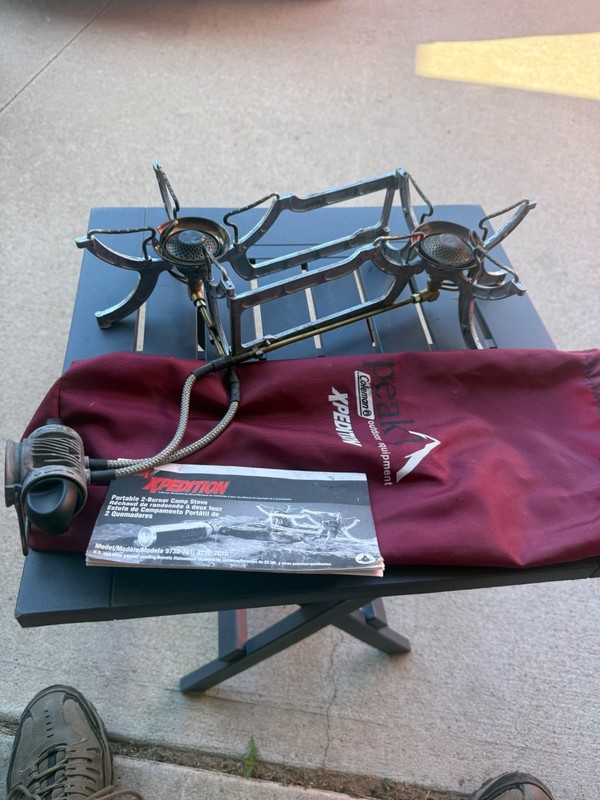 Coleman Peak 1 Expedition 2 Burner Stove