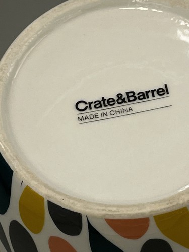 16 Ounce Crate & Barrel Porcelain Mug 4” Tall On-trend Colors & Pattern - Picture 9 of 10