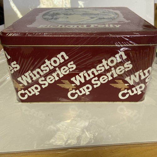 Richard Petty Metal Tin Winston Cup Series/Petty Museum Record 7 Championships - Picture 4 of 5