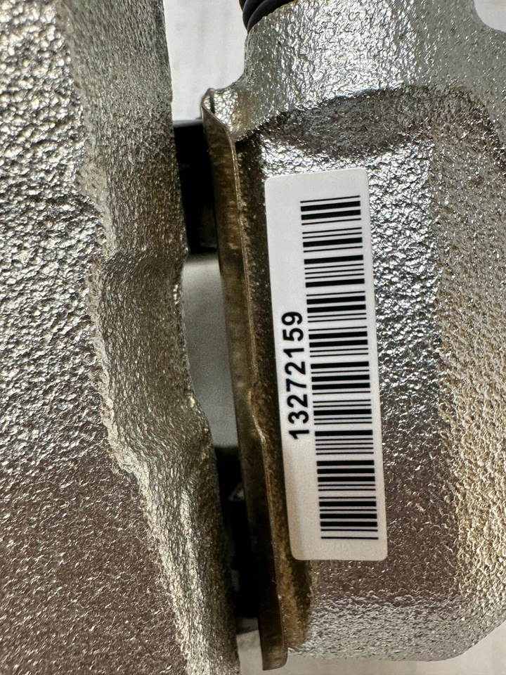 Pinza de freno delantera GM 2013-2016 Chevrolet Malibu con pastillas lado izquierdo Foto 3 de 4