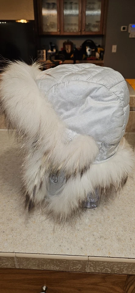 BOGNER CHAPÉU DE ESQUI FEMININO *PALA* CHAPÉU CAÇADOR DE ESQUI COM PELE REAL RAPOSA BRANCA E PRATA - Imagem 2 de 4