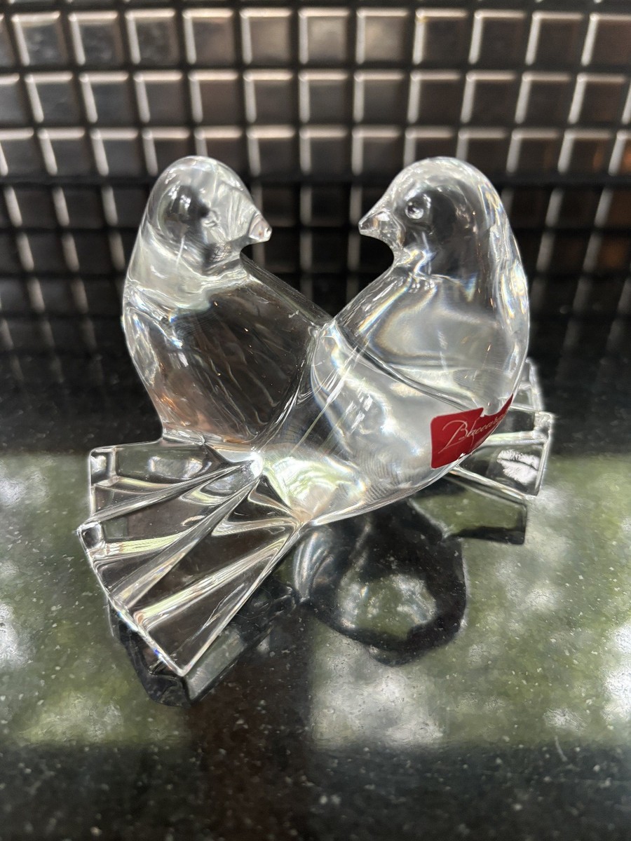BEAUTIFUL Baccarat Clear Crystal Art Glass Love Dove Birds