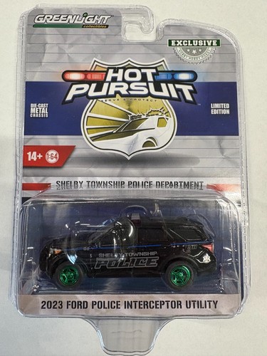 CHASE 2023 Ford Police Interceptor Utility Diecast 1:64 Scale Model - 30451