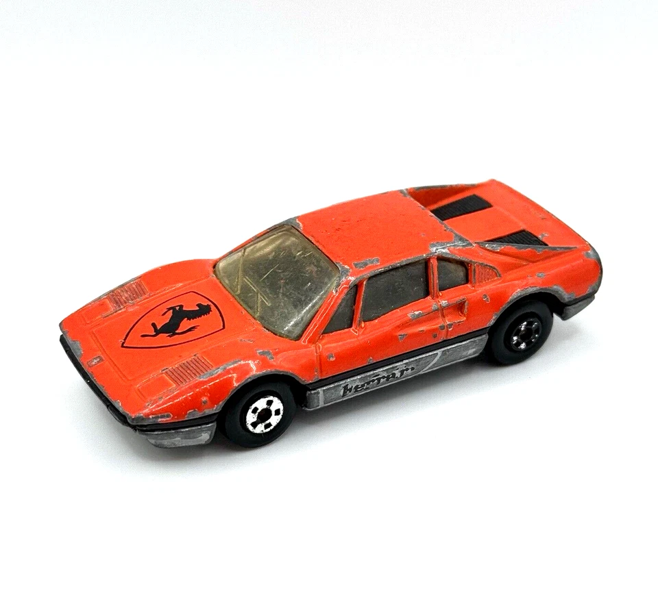 Matchbox Ferrari 308 GTS 1981 rojo naranja diecast escala 1:55 vintage Foto 2 de 4