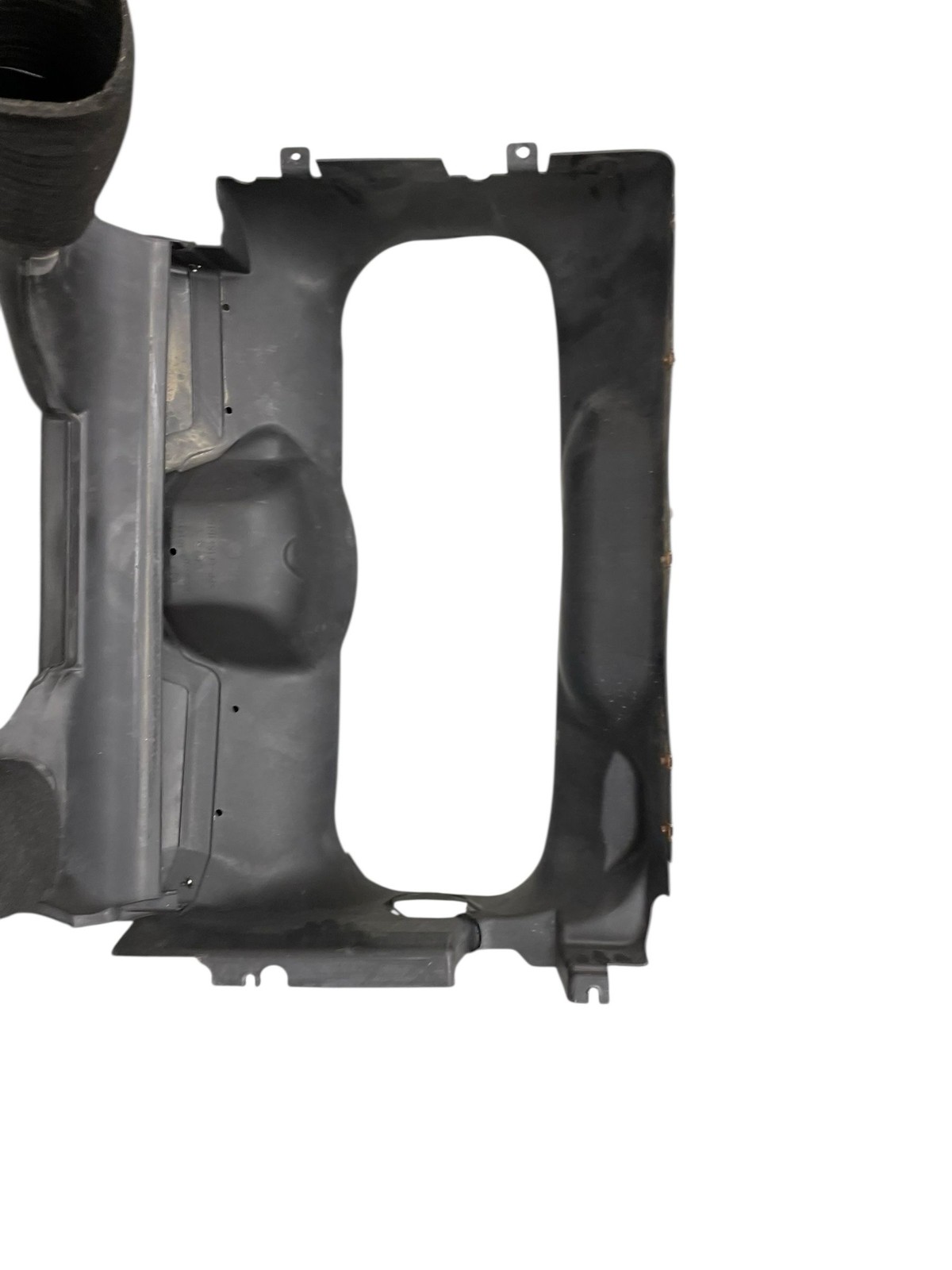 2007-2016 MASERATI GRANTURISMO 4.7L RWD FRONT RADIATOR SUPPORT AIR GUIDE DUCT