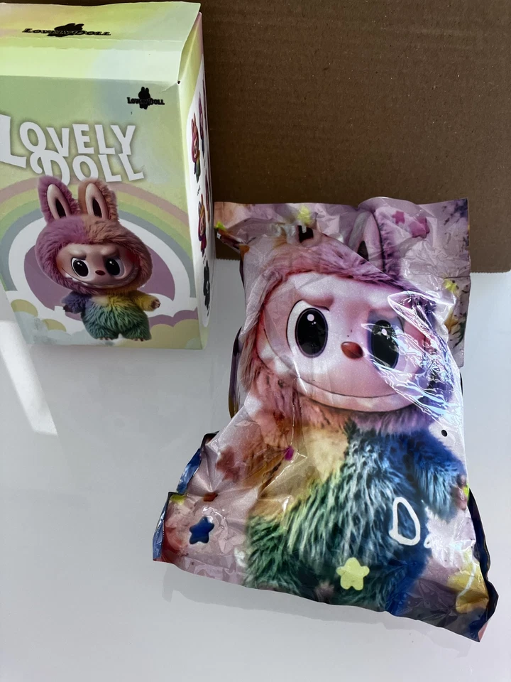 Labubu Modello Lovely Doll Box New Sealed 2025 Popmart Nuova Confezione Casuale - Immagine 4 di 4