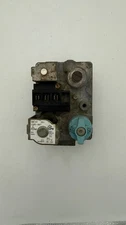 White Rodgers 36E97 201 HVAC Furnace Gas Valve 1585-987 in/out 1/2'' used